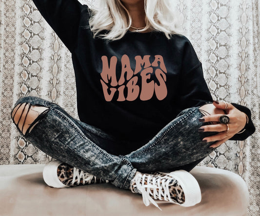 mama vibes rose metallic t-shirt